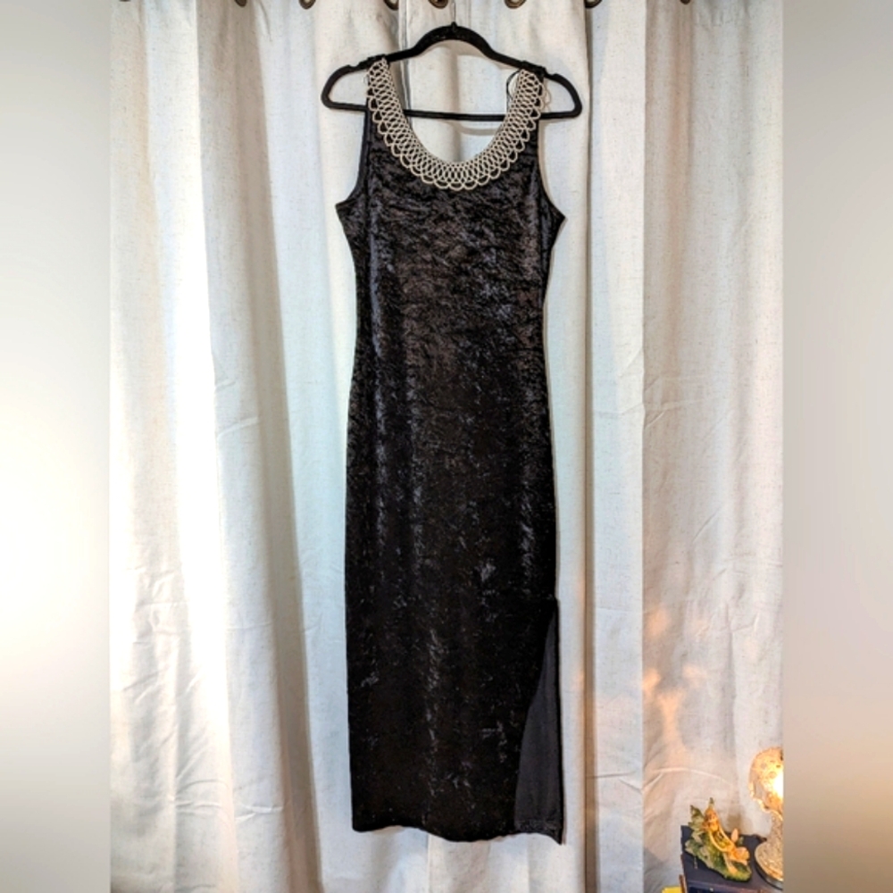 90s 2000s Black Velvet Fitted Maxi Dress With Leg Slit And beaded Collar Detail
